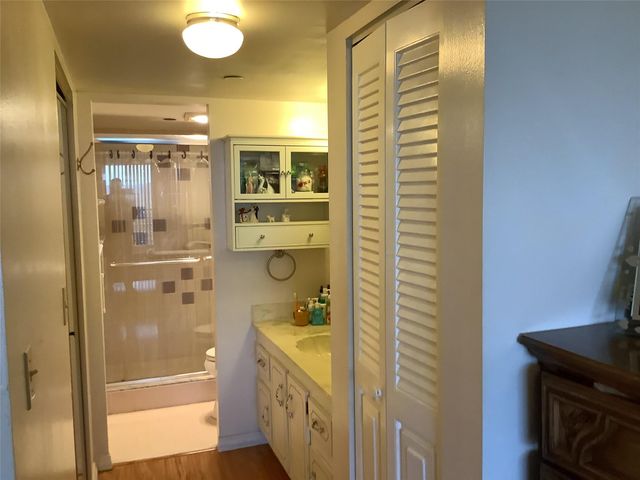 1300 Saint Charles PH13, Pembroke Pines, FL 33026