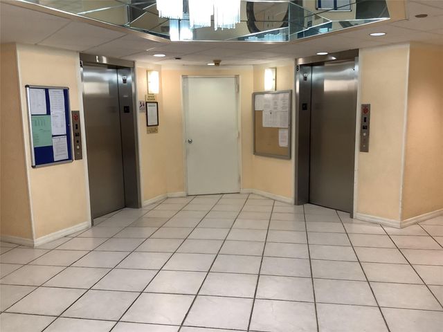 1300 Saint Charles PH13, Pembroke Pines, FL 33026