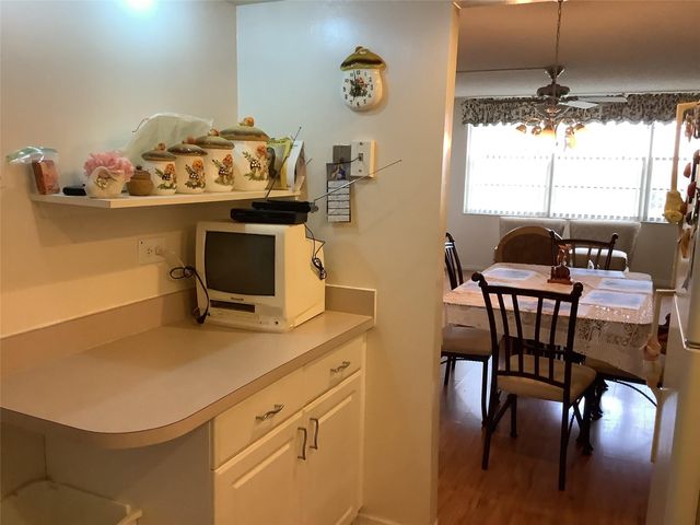 1300 Saint Charles PH13, Pembroke Pines, FL 33026