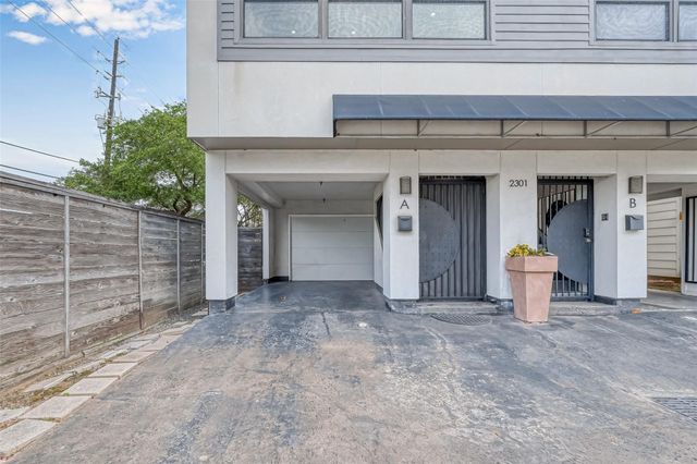 2301 Camden Drive A, Houston, TX 77021