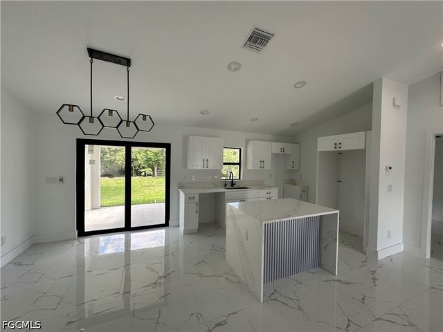 3606 18th ST SW, Lehigh Acres, FL 33976