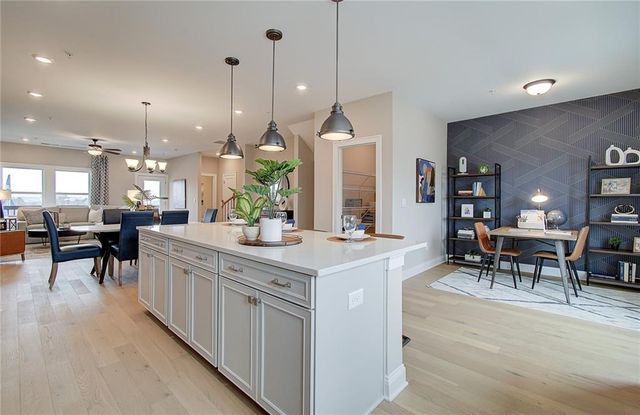 708 Mulberry Walk, Woodstock, GA 30189