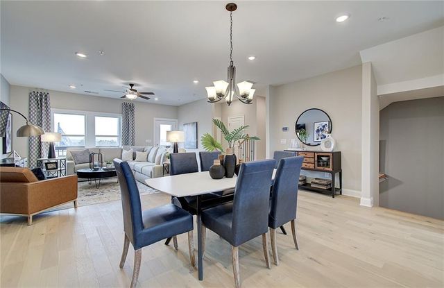 708 Mulberry Walk, Woodstock, GA 30189