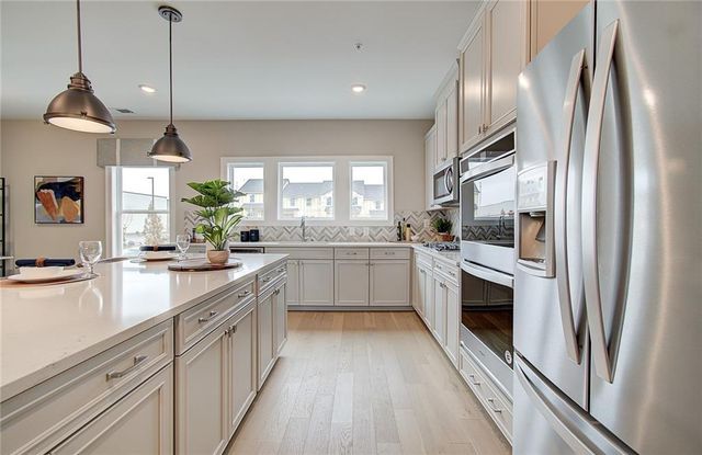 708 Mulberry Walk, Woodstock, GA 30189