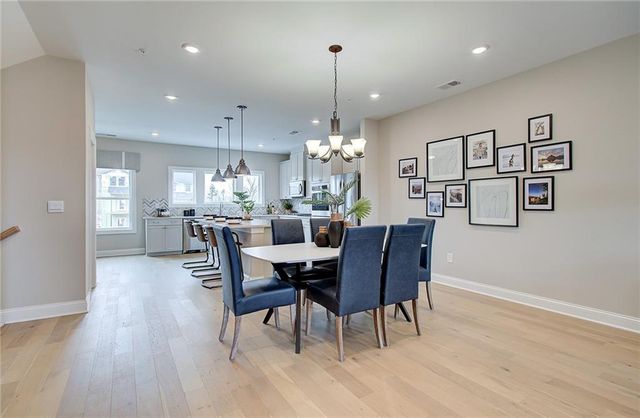 708 Mulberry Walk, Woodstock, GA 30189