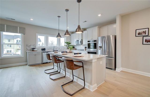 708 Mulberry Walk, Woodstock, GA 30189