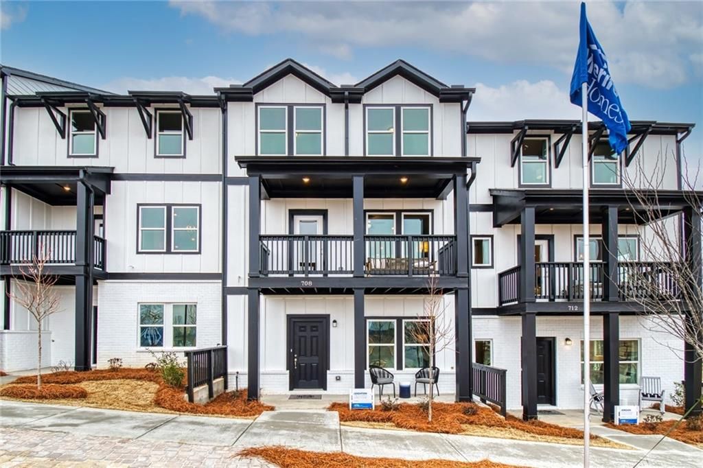 708 Mulberry Walk, Woodstock, GA 30189