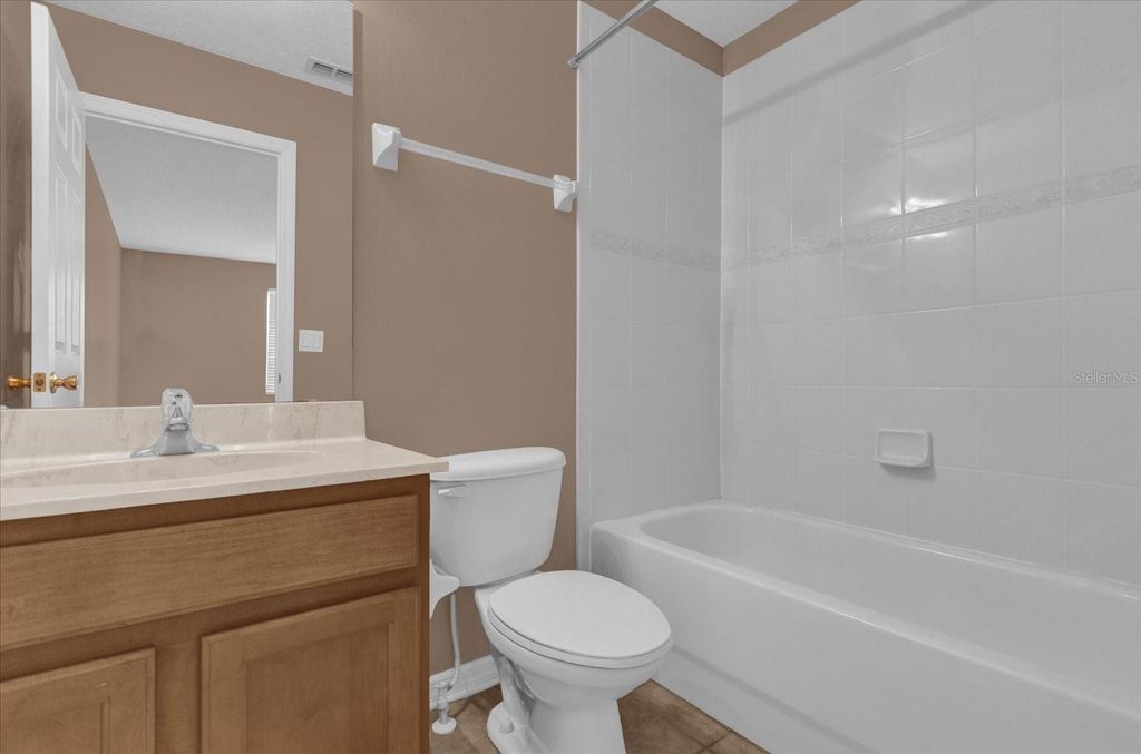 Image 28 of property listing at 14217 BRIDGEWATER CROSSINGS BOULEVARD, Windermere, FL 34786