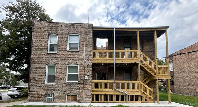 7459 S Champlain Avenue, Chicago, IL 60619