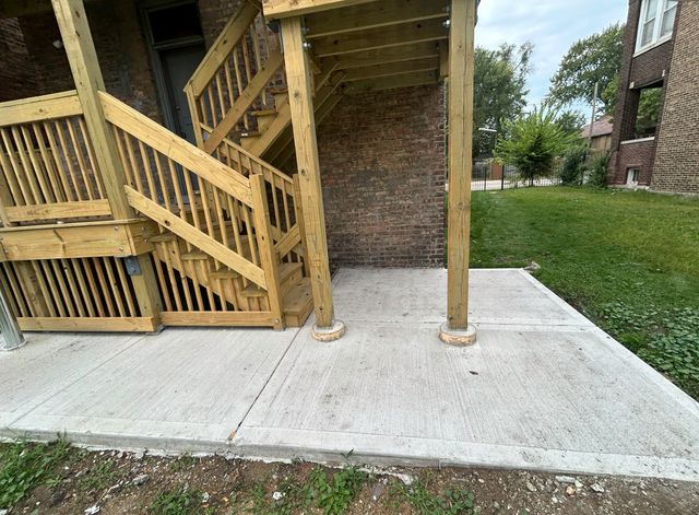 7459 S Champlain Avenue, Chicago, IL 60619