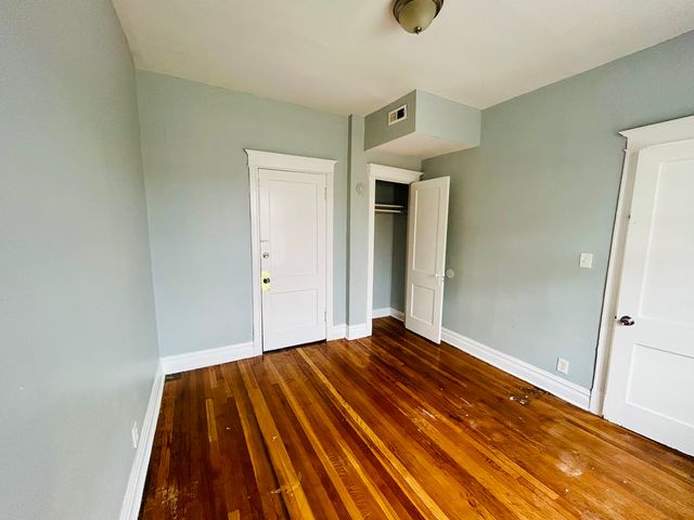 7459 S Champlain Avenue, Chicago, IL 60619