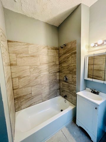 7459 S Champlain Avenue, Chicago, IL 60619