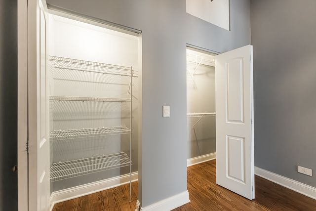 1000 W ADAMS Street 703, Chicago, IL 60607