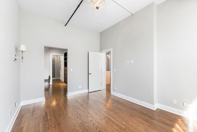 1000 W ADAMS Street 703, Chicago, IL 60607