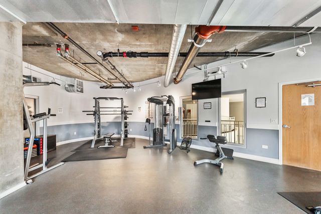 1000 W ADAMS Street 703, Chicago, IL 60607