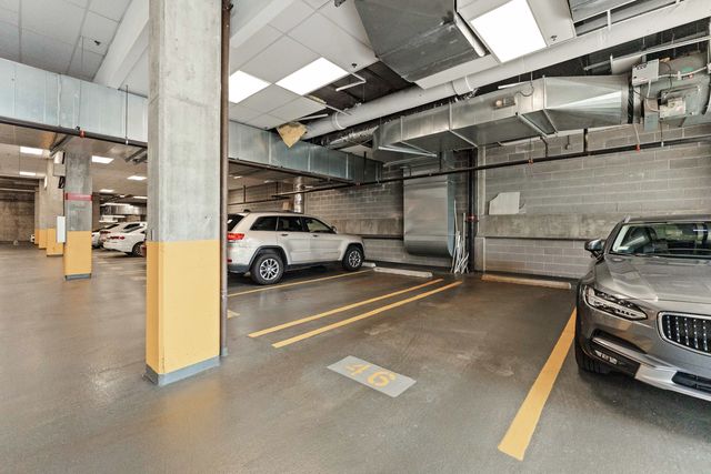 1000 W ADAMS Street 703, Chicago, IL 60607