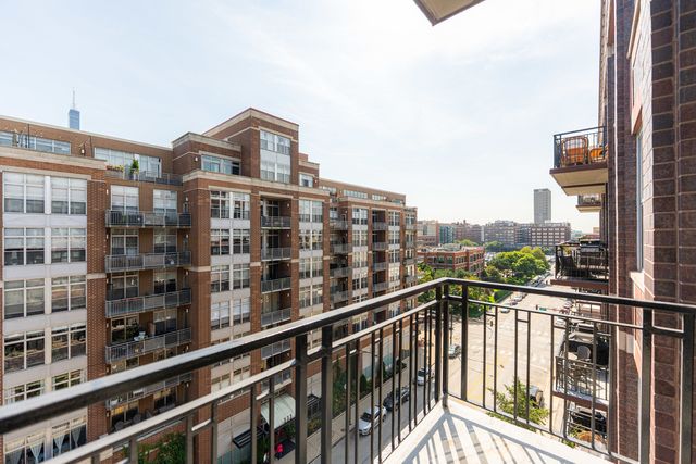 1000 W ADAMS Street 703, Chicago, IL 60607