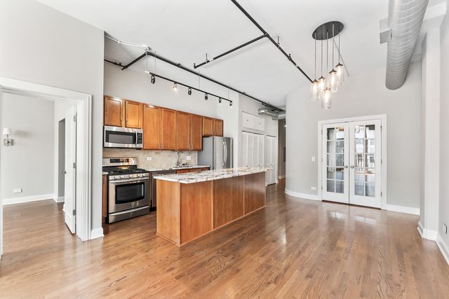 1000 W ADAMS Street 703, Chicago, IL 60607