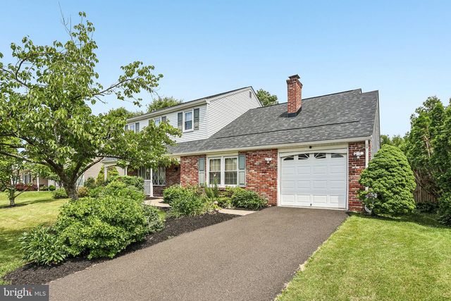 730 FAIRBRIDGE DR, Fairless Hills, PA 19030