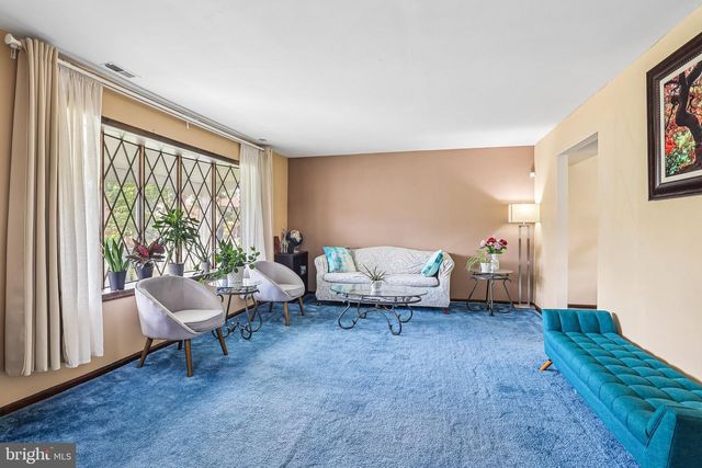 730 FAIRBRIDGE DR, Fairless Hills, PA 19030