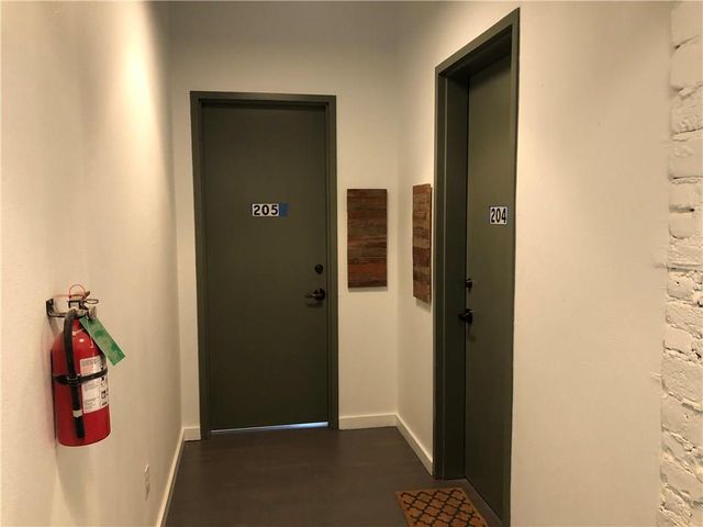 102 E 2nd ST 205, Taylor, TX 76574