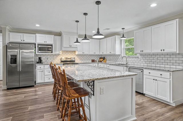 122 Crestview Lane, Malvern, AR 72104