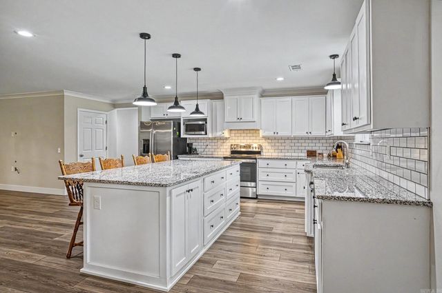122 Crestview Lane, Malvern, AR 72104