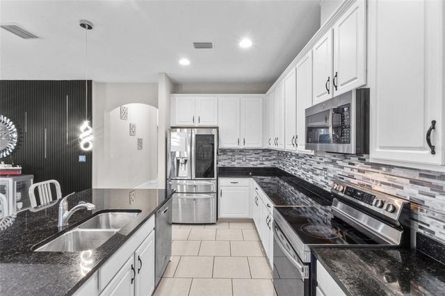 5605 SILVER SUN DRIVE, Apollo Beach, FL 33572