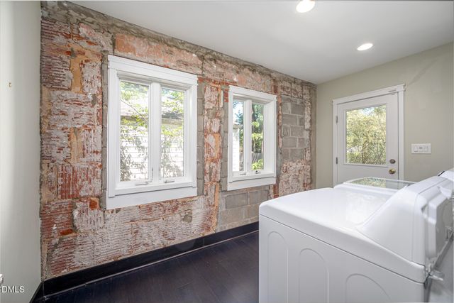 400 W Knox Street, Durham, NC 27701