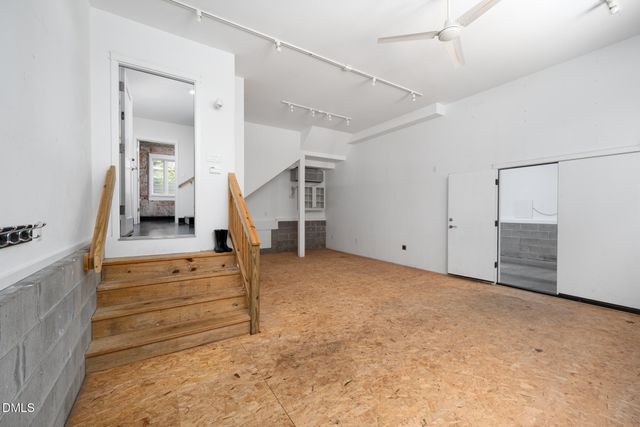 400 W Knox Street, Durham, NC 27701