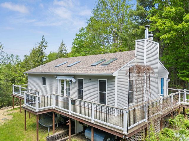 8 Cook Lane, Westford, VT 05494