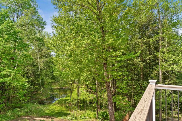 8 Cook Lane, Westford, VT 05494