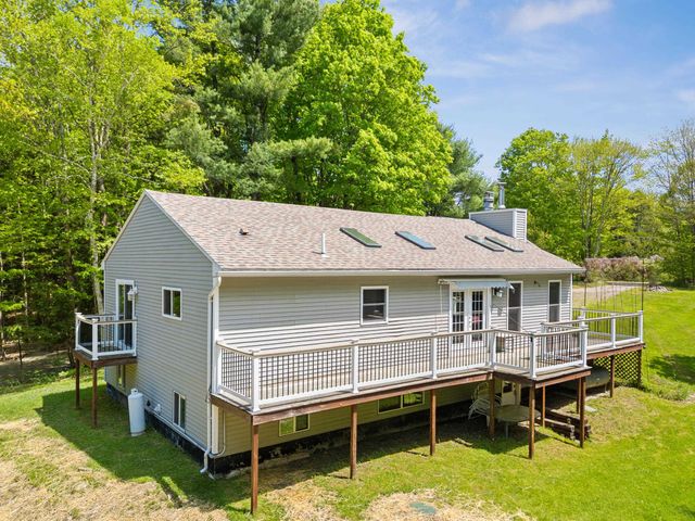 8 Cook Lane, Westford, VT 05494