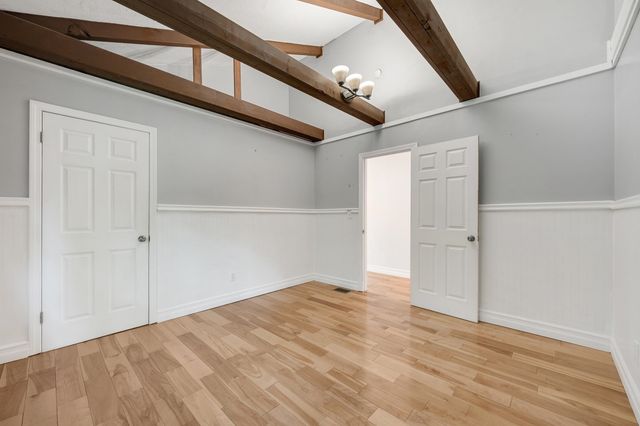 8 Cook Lane, Westford, VT 05494