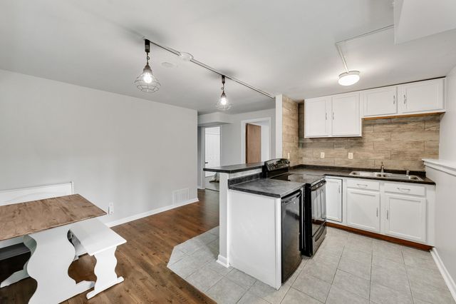 8 Cook Lane, Westford, VT 05494