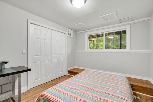 8 Cook Lane, Westford, VT 05494