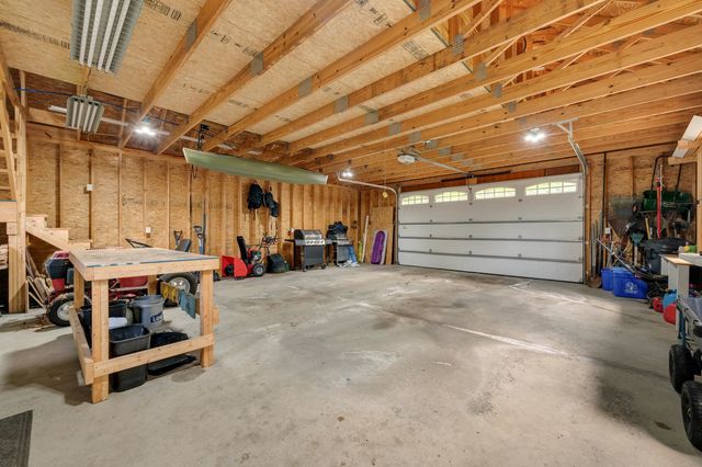 8 Cook Lane, Westford, VT 05494