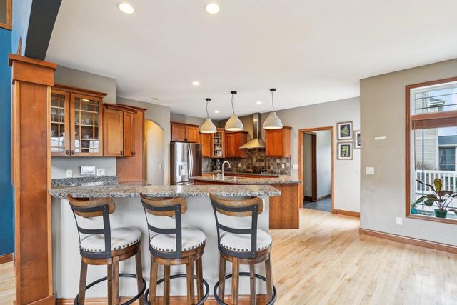 1310 Hanover Court, Waunakee, WI 53597