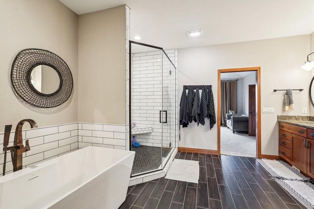 1310 Hanover Court, Waunakee, WI 53597