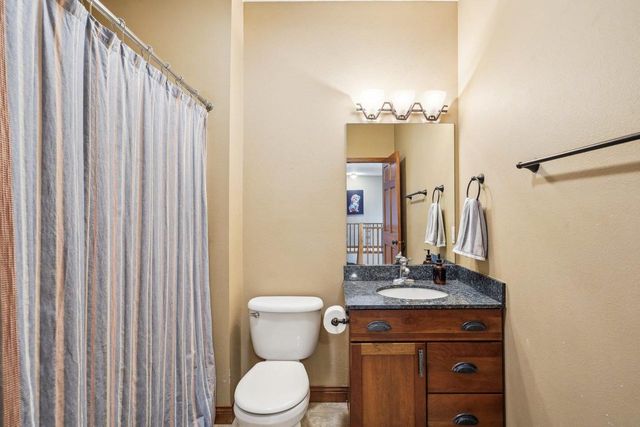 1310 Hanover Court, Waunakee, WI 53597