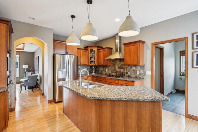 1310 Hanover Court, Waunakee, WI 53597