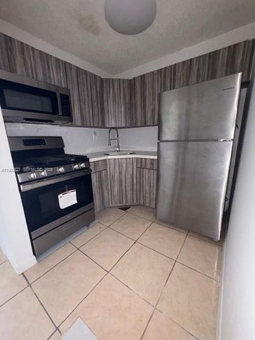 70 NE 202nd Terrace T12, Miami Gardens, FL 33179