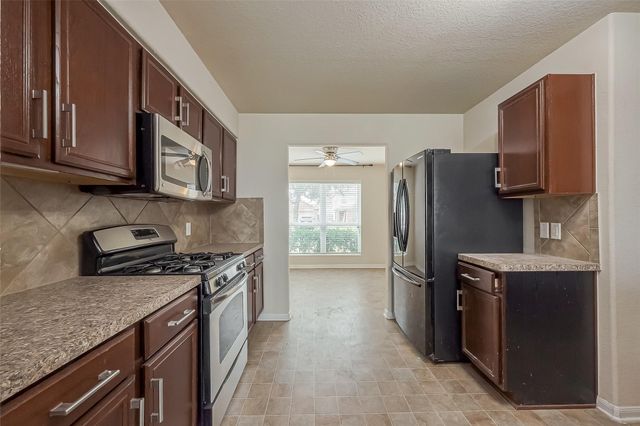 13510 Dahlia Green Way, Houston, TX 77038