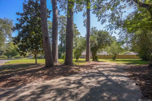 656 Sunset Blvd, Baton Rouge, LA 70808