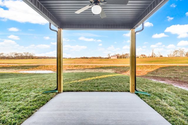 520 Ayden Ln, Clarksville, TN 37042