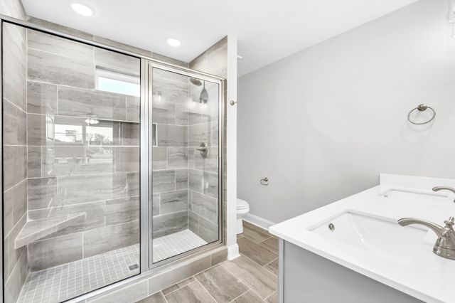 520 Ayden Ln, Clarksville, TN 37042