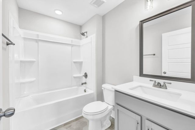 520 Ayden Ln, Clarksville, TN 37042