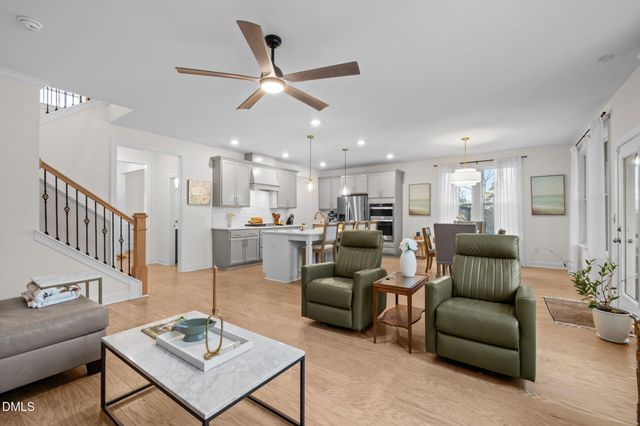 812 Stone Tennis Court, Hillsborough, NC 27278