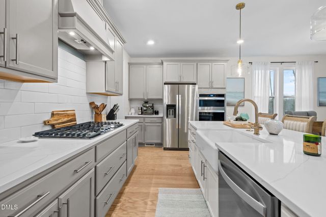 812 Stone Tennis Court, Hillsborough, NC 27278