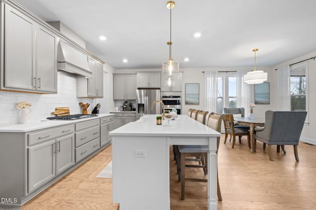 812 Stone Tennis Court, Hillsborough, NC 27278